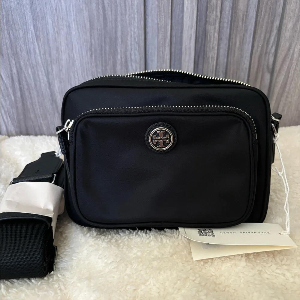 🎉NWT 🎉Tory Burch Mini Nylon Camera Crossbody Bag
